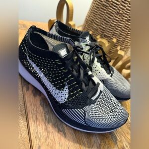 Nike Flyknit Racer
